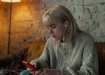 Dy shenjat e horoskopit që do të ndihen të bllokuar, sot