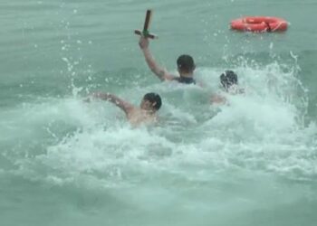 Besimtarët ortodoksë kremtojnë sot Ditën e Ujit të Bekuar