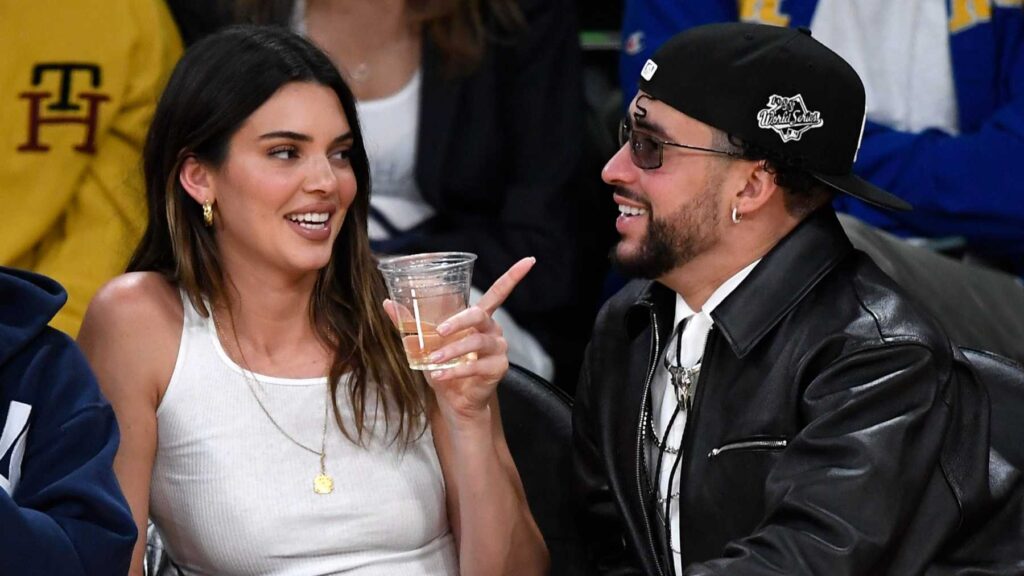 Kaluan Vitin e Ri së bashku, rindizet romanca Kendall Jenner-Bad Bunny?