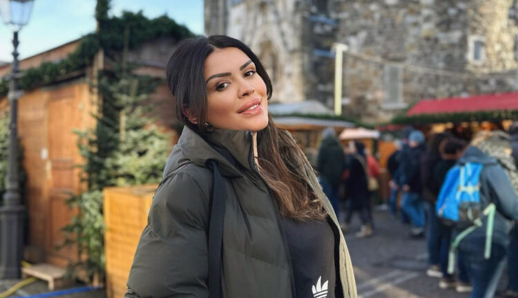 Pritja e ëmbël mori fund, Greta Koçi nënë për herë të parë