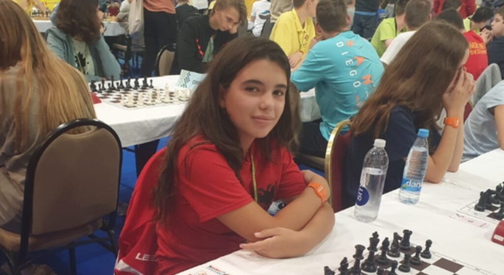 13-vjeçarja shqiptare shpallet kampione Bote dhe Europe në shah