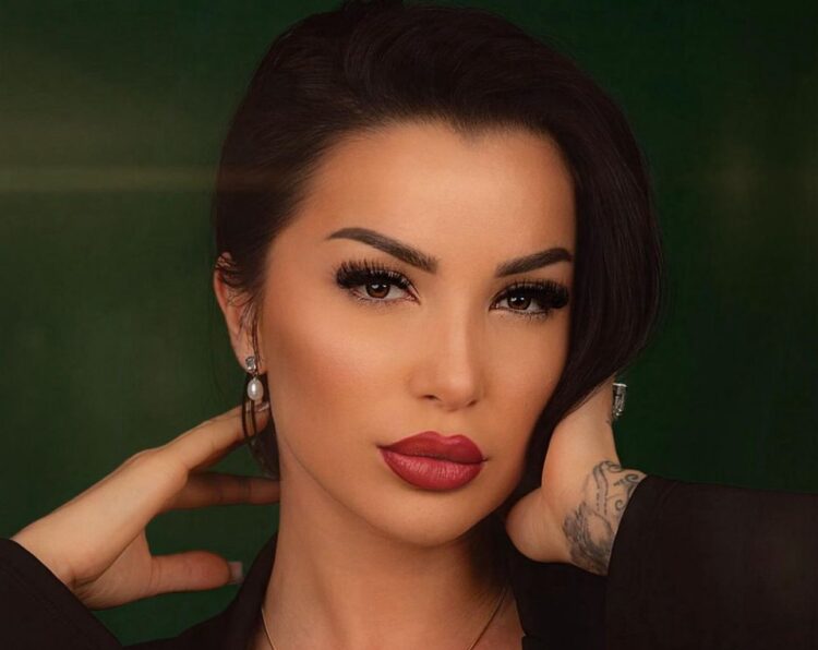 “Kanë martesë me kontratë”, Roza flet ‘pa dorashka’ për çiftin showbiz-it