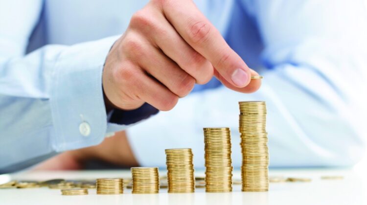 Rritja e pagave: Administrata e nënës, infermierët e mësuesit të njerkës