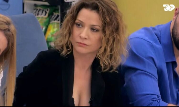 Muhabeti banal i Julit dhe Eglës e paska zanafillën herët