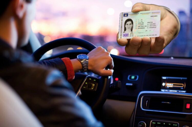 Shteti i pangopur, luan ‘ping-pong’ me çmimet e patentave dhe autoshkollat