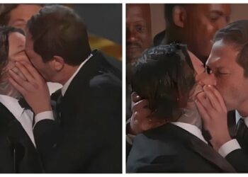 Momenti epik në ‘Emmy Award’, dy aktorët puthen në buzë në mes të skenës