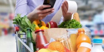 31% e ekonomisë shkon për ushqim, shqiptarët rekord për shpenzimet bazë