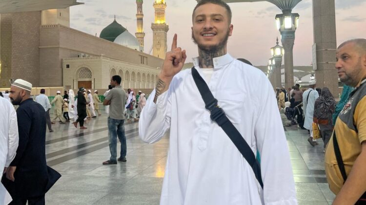 Fero mbyll rrjetet sociale dhe martohet për herë të dytë