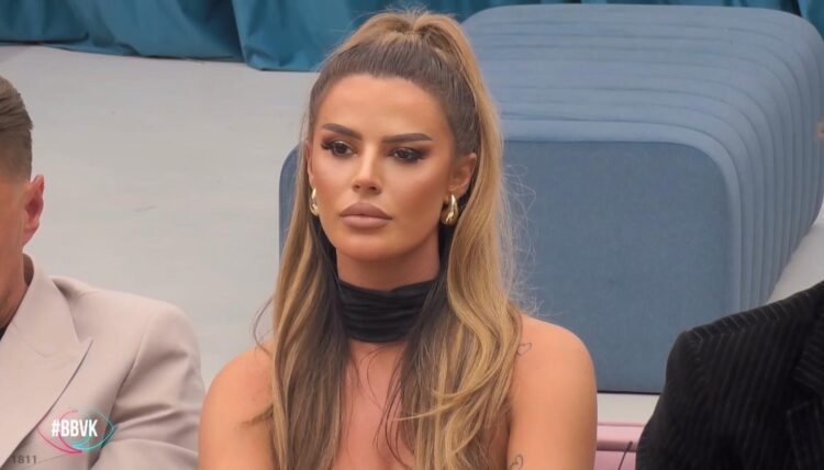 Santiana përlot me rrëfimin e saj: “Kam kaluar kancer në moshën 18-vjeçare”