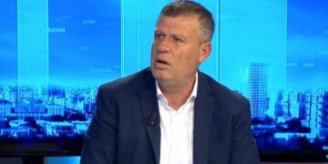 Babai i Arbër Hajdarit “provokon” të birin, paralelizon “BBV” me politikën