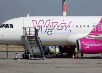 Wizz miliona gjobë për fluturimet e ndërprera, në Shqipëri i thurin lëvdata
