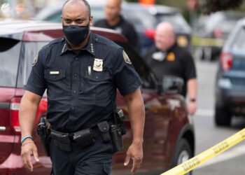 Vdes ushtari amerikan që i vuri flakën vetes në shenjë proteste