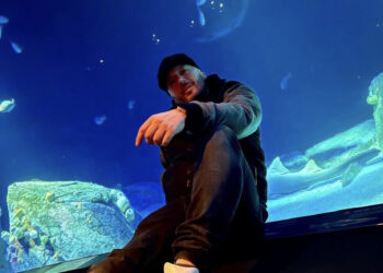 Për kë vallë? Unikkatil rikthehet me ‘kunja’ në rrjete sociale