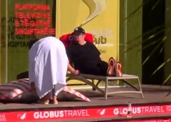 “Divorci është bërë”/ Gazi e quan të përfunduar shoqërinë me Julin