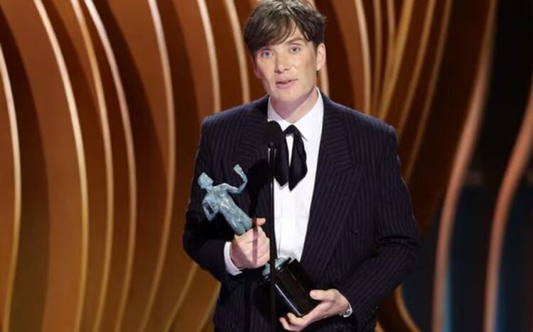 ‘Oppenheimer’, Cillian Murphy triumfon në SAG Awards