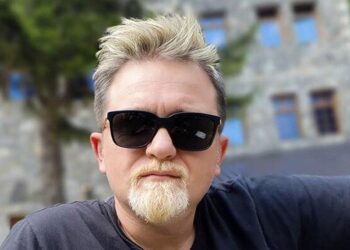 “Luan vetëm, vjen ta fut bam-bam e ikën”/ Për kë e ka fjalën Juli?