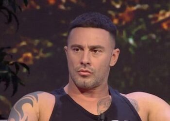 23 vite më e re, njihuni me të dashurën e Robert Berishës