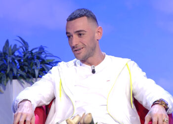 “Ta bësh këtë për famë”, Stresi sqaron deklaratën që bëri për Sarën