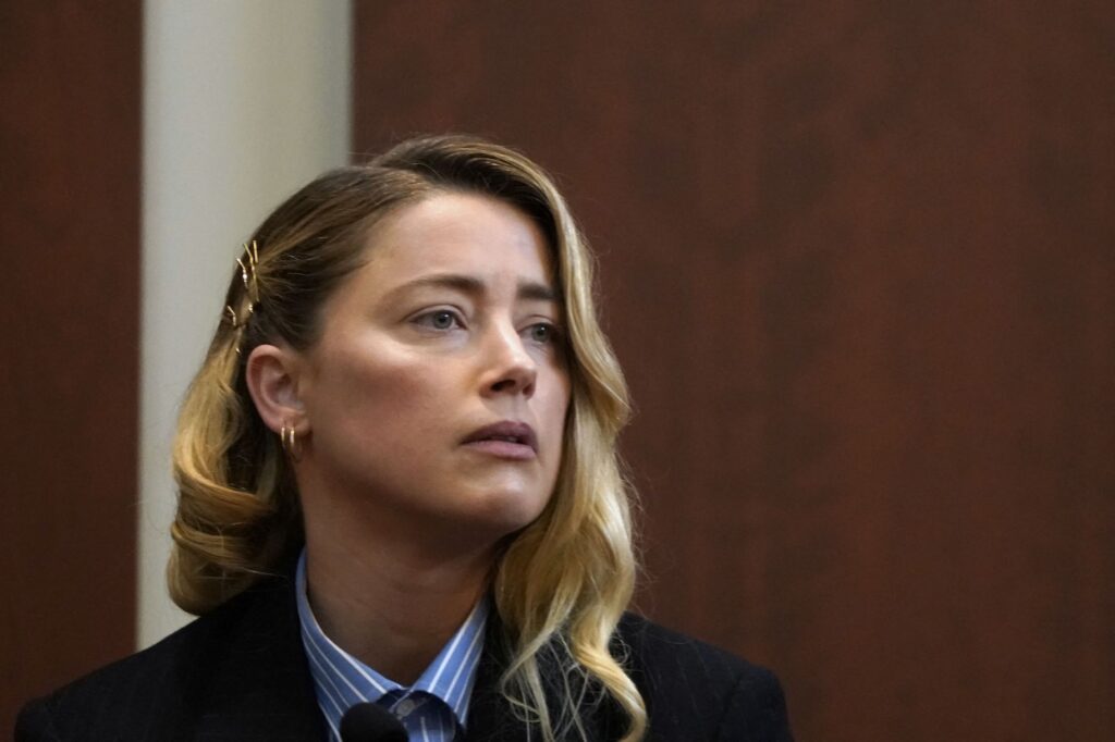 Bëhet e gjallë Amber Heard, shijon shëtitjen me vajzën e vogël në Madrid