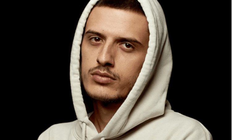 “A e kupton sa trap po del me Sarën?” Pyetja anonime që ofendoi Bardhin