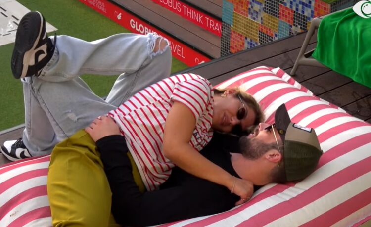 “Më kafsho më fort”/ Meritoni dhe Ilnisa kalojnë momente në shtrat