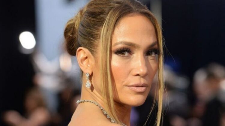 Dalin pamjet e para të Jennifer Lopez në filmin “Atlas”
