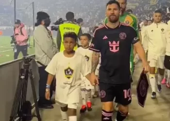 VIDEO/ Djali i Kim Kardashian krah Messi-t në LA Galaxy