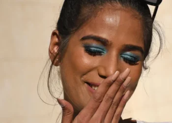 SKANDAL! Aktorja indiane bën fushatë duke mashtruar për vdekjen e saj