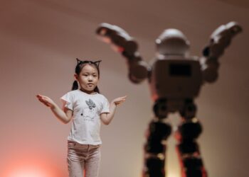 Shkencëtarët kinezë tejkalojnë kufijtë, krijojnë një “fëmijë AI”