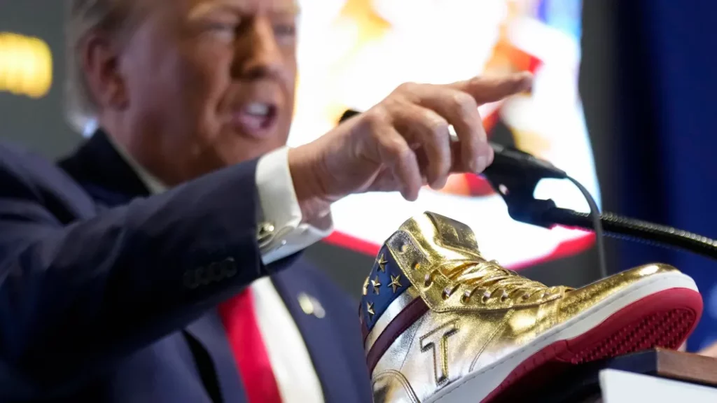 Trump s’i ndahet telasheve, rrezikon një tjetër gjobë, shkak atletet e reja