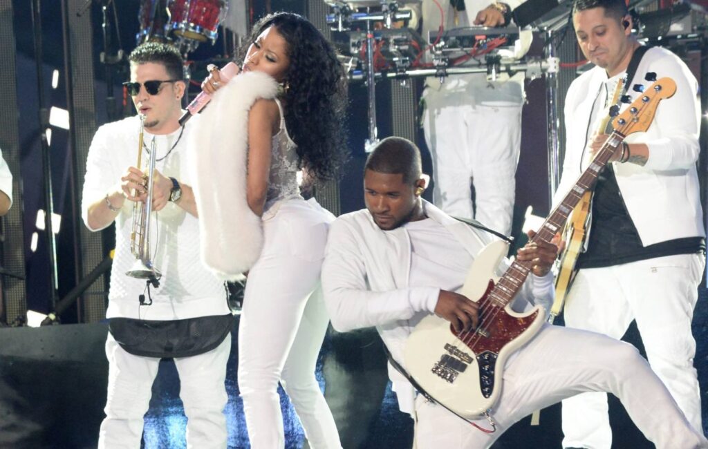“Nuk duhet ta kisha bërë” Usher pendohet që goditi Nicki Minaj në të pasme