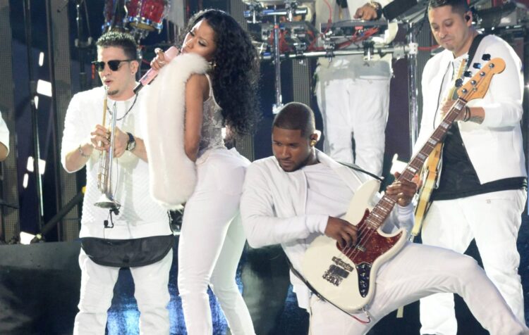 “Nuk duhet ta kisha bërë” Usher pendohet që goditi Nicki Minaj në të pasme