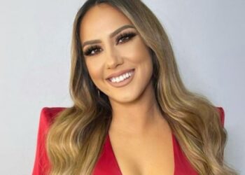 Arbana Osmani uron babain për ditëlindje me fjalët më unike