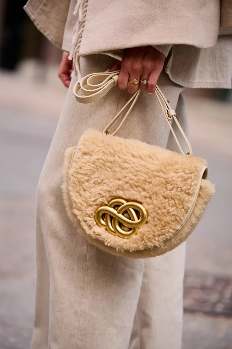 5 tendenca aksesorësh do të jenë kryesore këtë periudhë kohe