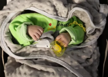 E rëndë në Roskovec! Nëna 16-vjeçare braktis fëmijën