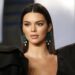 Kendall Jenner tërheq vëmendjen gjatë një daljeje në Paris