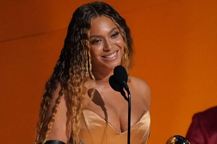 Beyonce tregon emrin e albumit të ri dhe datën e publikimit