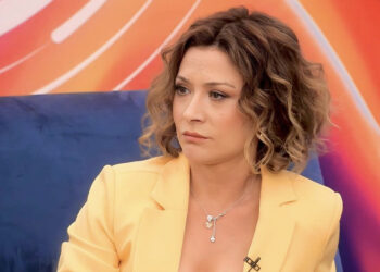 Të gjithë së bashku, Egla darkon e vetme, ja çfarë bëri Romeo