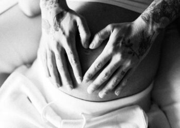 Maluma ndan një seri fotosh me partneren shtatzënë, Susana Gomez