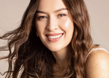 ‘Je e vogël’/ Françeska-Bardhit: Shiko atë që ke në krahë!