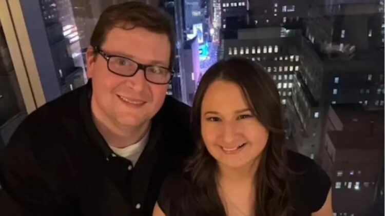 Doli nga burgu 9 vite pasi vrau nënën, Gypsy Rose ndahet nga partneri