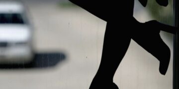 Vijnë si turiste, punojnë si eskorta/ Çfarë po ndodh në Shqipëri?