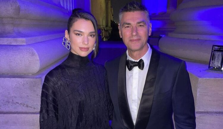 I ati i feston ditëlindjen, ja urimi special i Dua Lipës