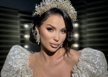 “Gjaku i mamit nëpër mure”/ Roza në një rrëfim tronditës për fëmijërinë