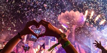 Pse dëgjimi i muzikës “live” na shkakton më shumë emocione?