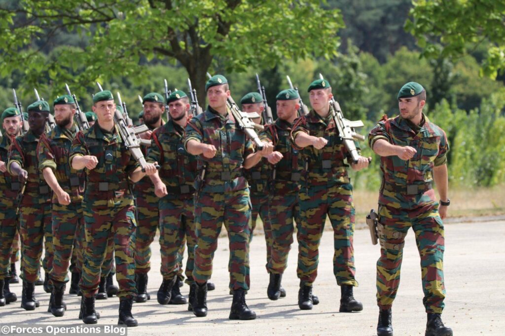 Skandal! Ushtarët belgë u shisnin armë dhe drogë mafiozëve shqiptarë