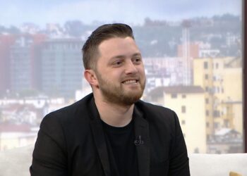 Gazi pendohet, kërkon ndjesë publike për zënkën me Julin