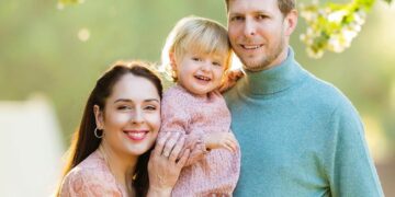 Gjykata vendos: Elia dhe Princ Leka duhet të mbajnë 5 metra distancë