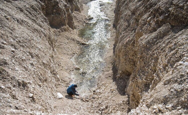 Shqiptarët paguajnë nga taksat, për një shërbim që s’do të kenë kurrë akses