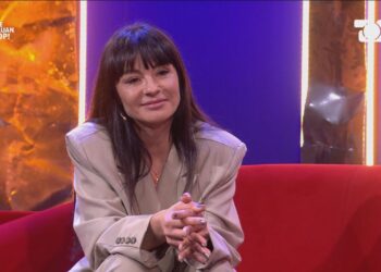 Situatë e sikletshme/Zhaklin nuk i përgjigjet pyetjeve të Bietës në emision